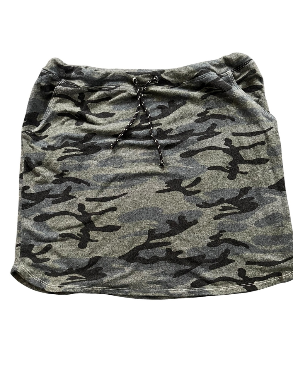 Sundry Camo Mini Skirt Drawstring Waist Pockets Athleisure Size 2 Made USA